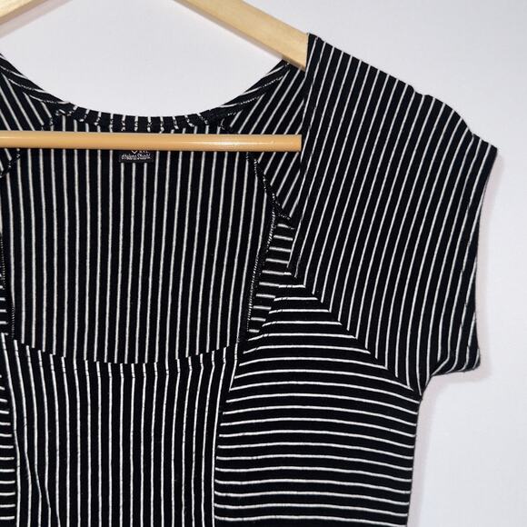 Only hearts striped square neck dress women’s size medium - Picture 3 of 6